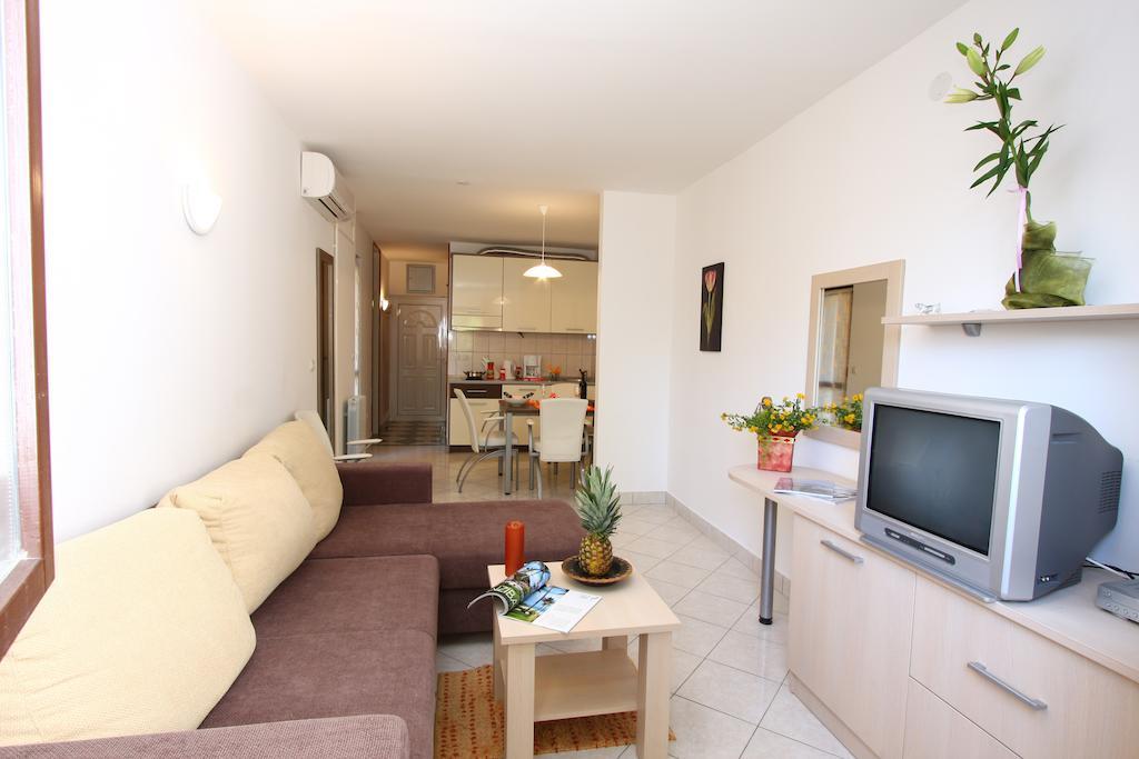 Beach Apartments Lavica Podstrana Esterno foto
