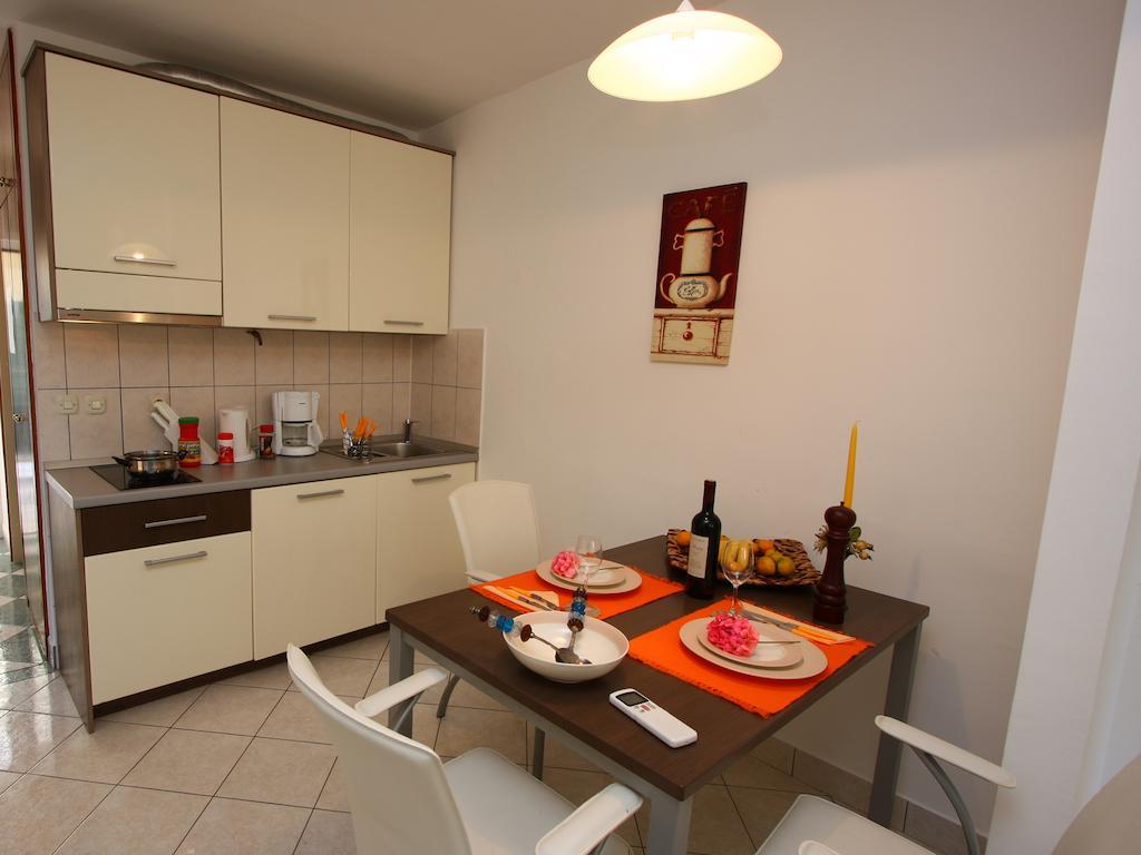 Beach Apartments Lavica Podstrana Esterno foto